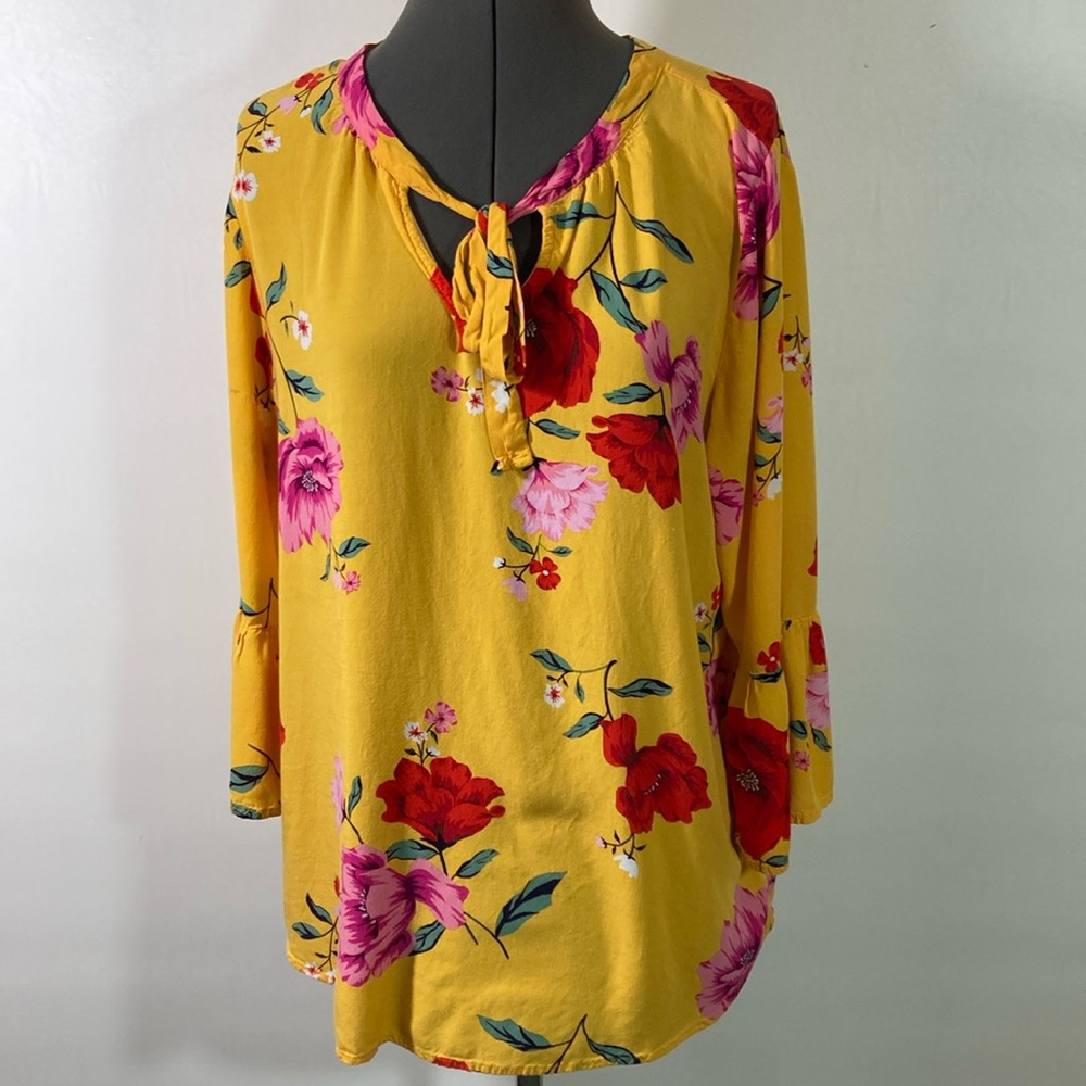 Old Navy Top Women Size Large Bright Floral Colors Long Flare Sleeves